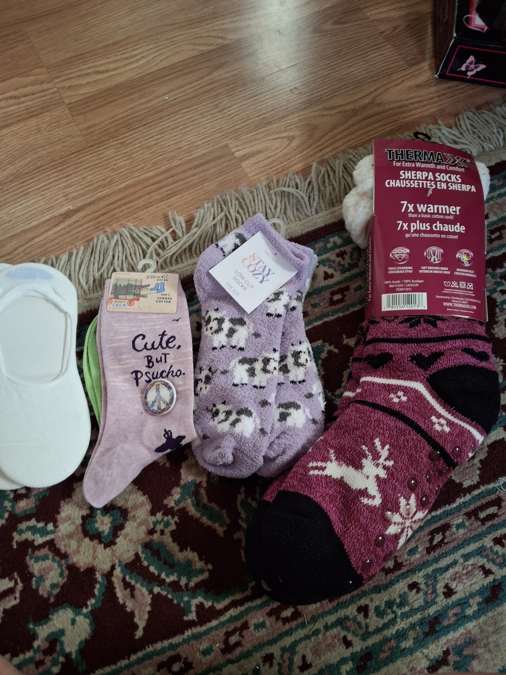 Women’s Sock Lot 5 Pairs ThermaXX Sherpa Stay Cozy Novelty No Show Socks NWT
